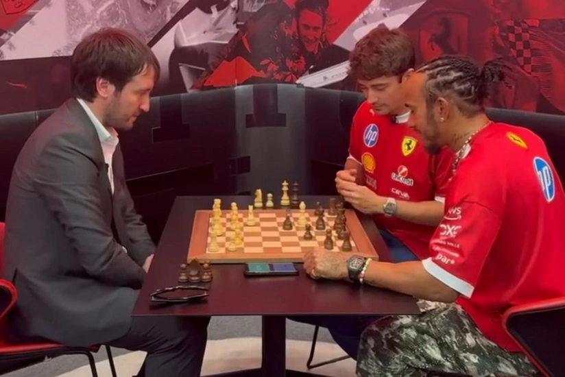 Teymur Rəcəbov Bakıda "Formula 1" pilotları ilə şahmat oynayıb