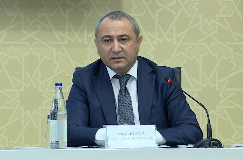 Anar Rzayev: "Avtobus parkının yenilənməsi üçün "brutto müqavilə" sistemi tətbiq ediləcək"