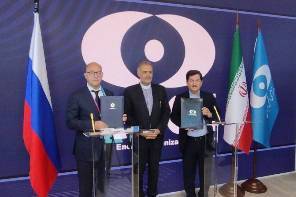 İran və Rusiya AES tikintisi üçün 25 milyard dollarlıq müqavilə imzalayıb