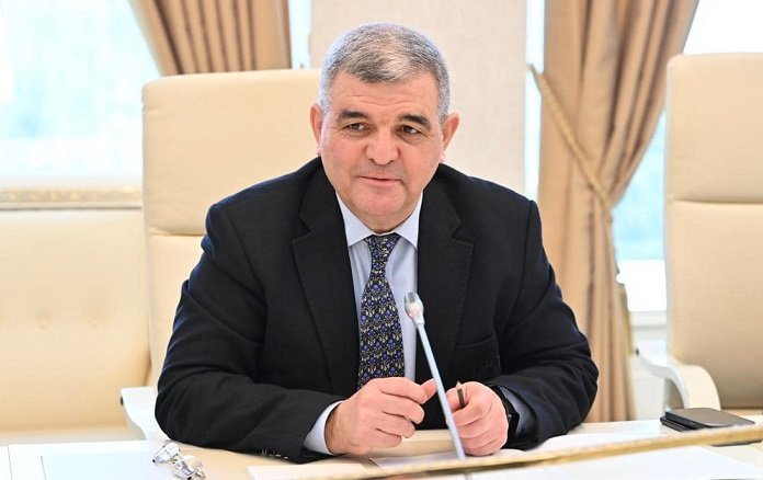 Fazil Mustafa: "Gəlin, problemlərin həll edilməsi nazirliyi yaradaq"