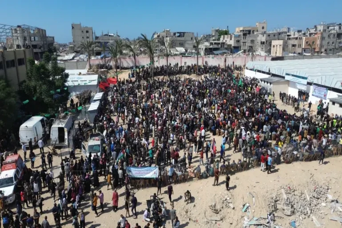 Azad edilən fələstinli məhbuslar Ramallah və Qəzzaya aparılıb