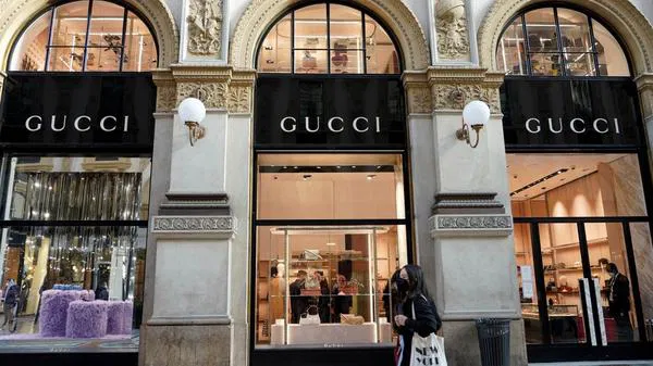 Aİ "Gucci", "Chloé" və "Loewe"ni 157 milyon avro cərimələyib