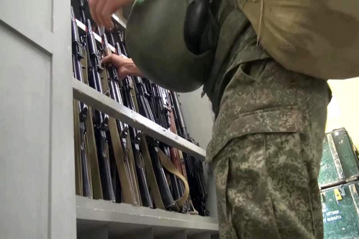 Rusiyada əsgər yoldaşlarına atəş açıb, ölənlər və yaralananlar var