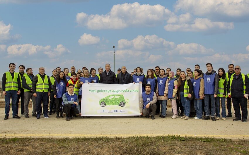 Bakıda elektromobil və hibrid avtomobillərlə yürüş keçirildi