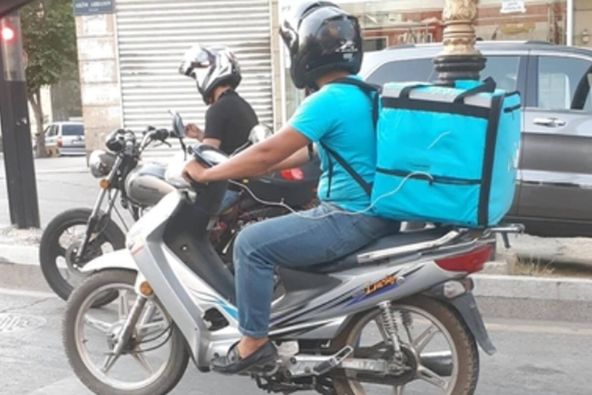 Moped sürmək üçün sürücülük vəsiqəsi tələb olunacaq