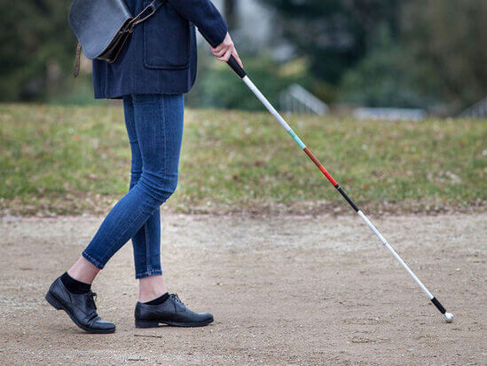 Gözdən əlillərə verilən təqaüd artırılıb