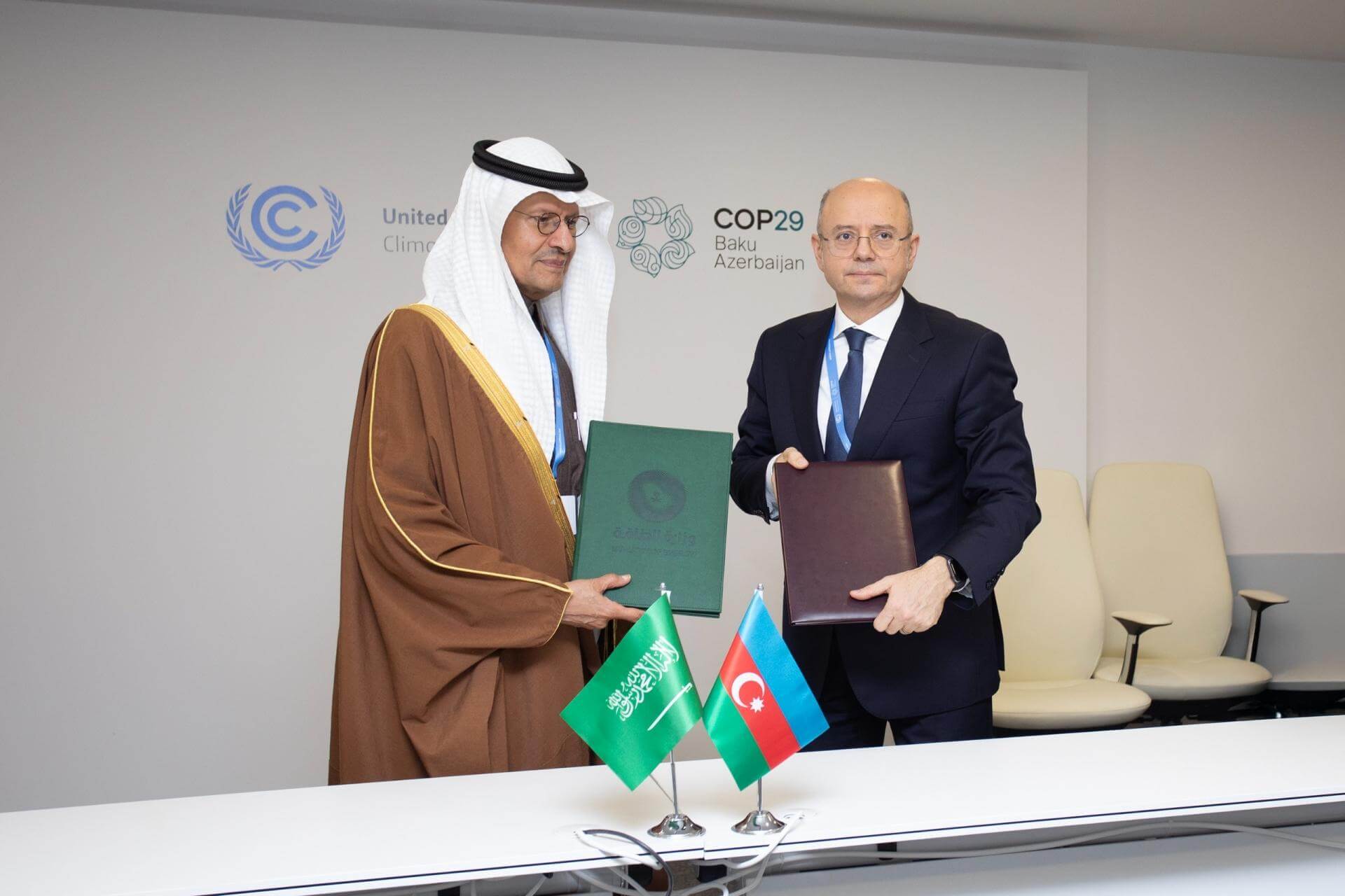 Səudiyyə Ərəbistanı ilə “yaşıl enerji” tərəfdaşlığını genişləndirən sənədlər imzalandı - FOTO