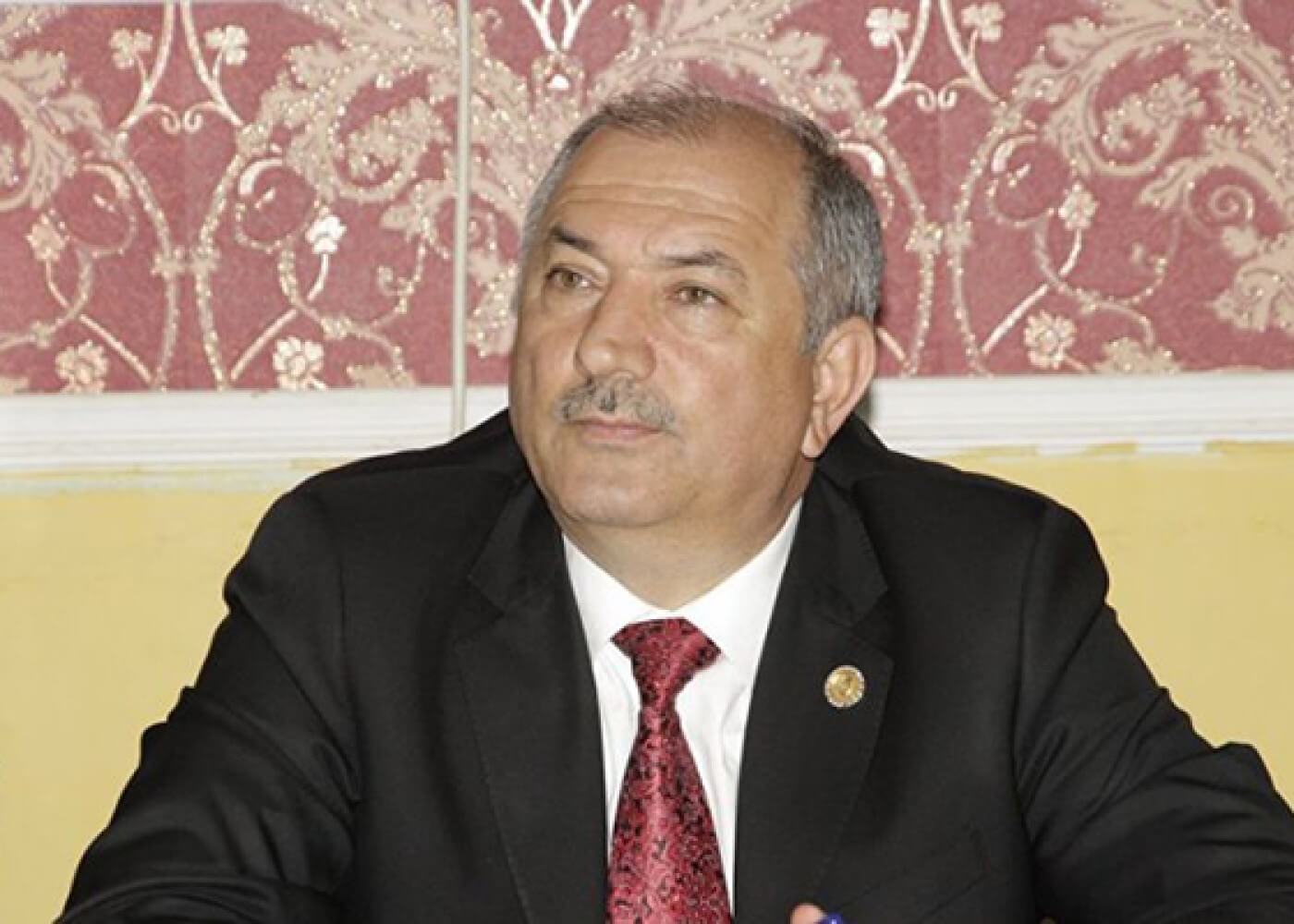 Əziz Əzizov bacısı oğlunu özünə köməkçi təyin etdi - FOTO