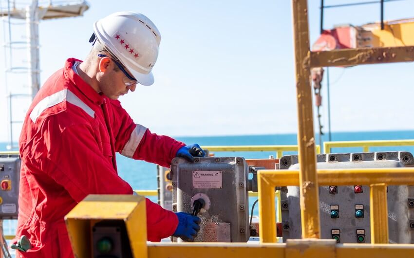 SOCAR hava şəraitinə görə istehsalatda təhlükəsizlik tədbirlərini gücləndirib