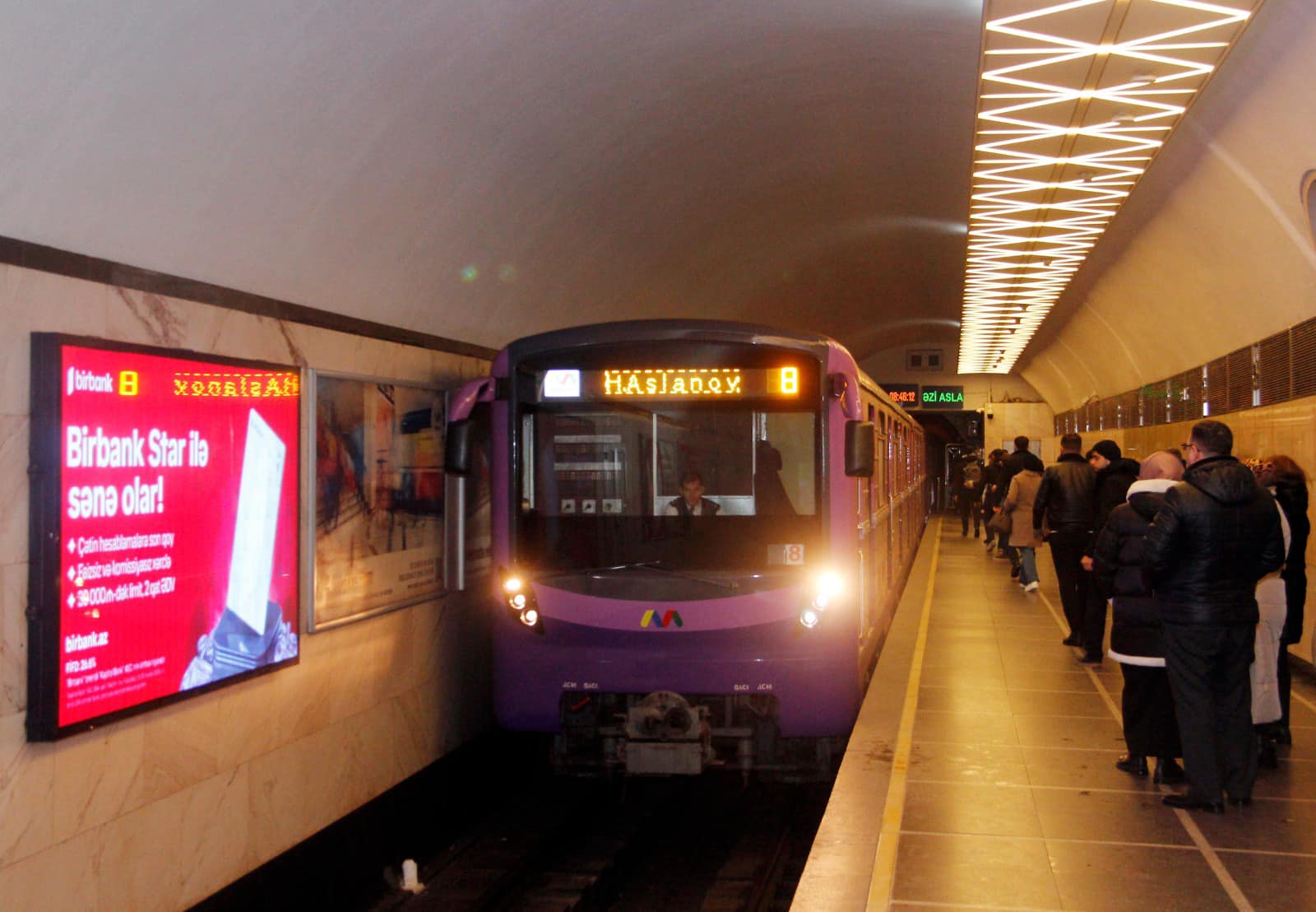 Qarlı havada Bakı metrosundan nə qədər sərnişin istifadə edib?