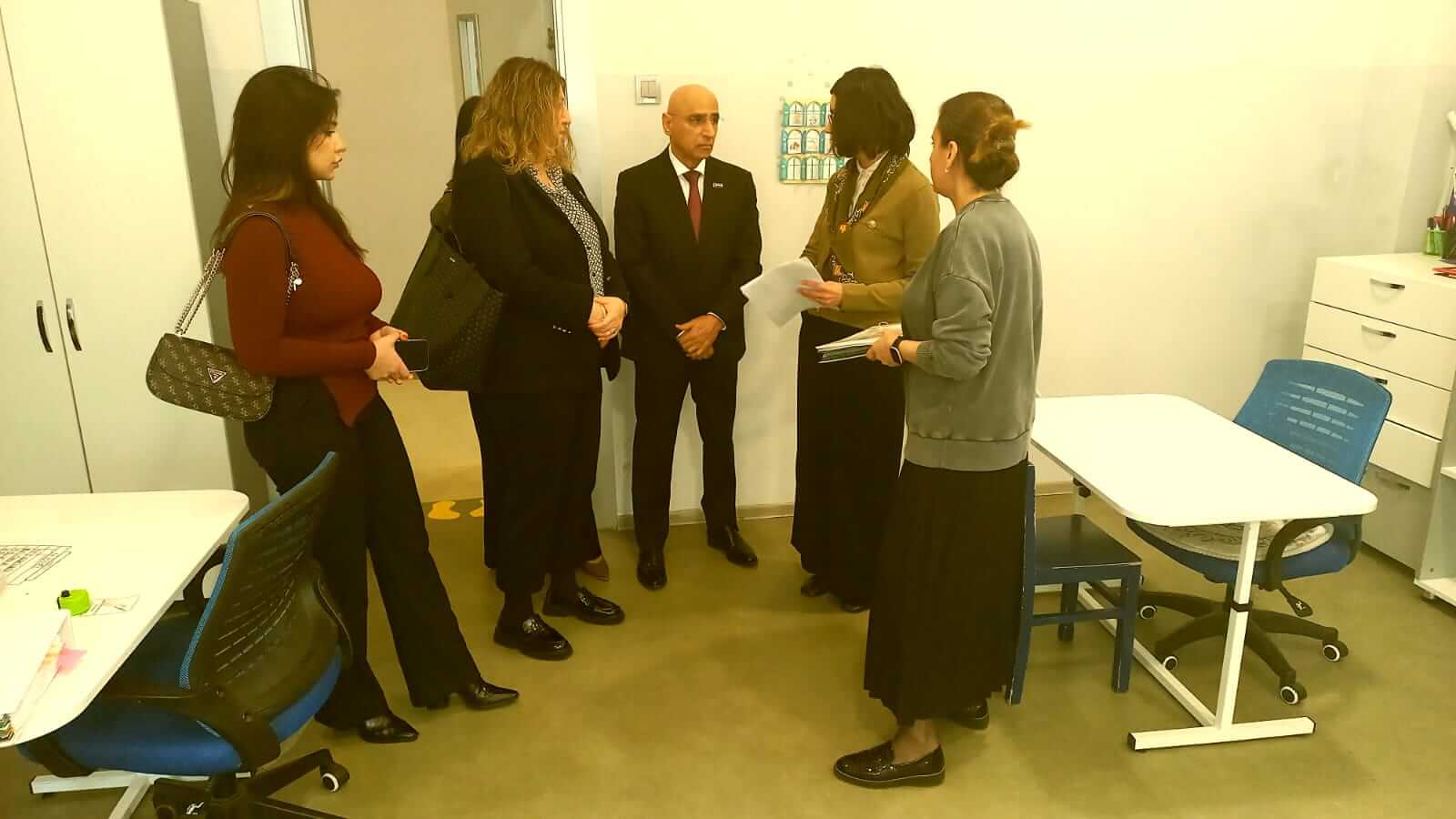 BƏƏ-nin Azərbaycandakı səfiri Autizm Mərkəzində olub - FOTO