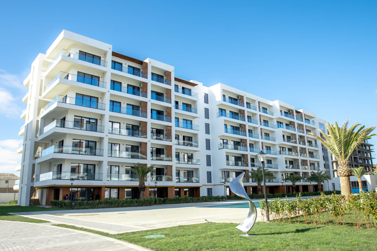 "Sea Breeze"də yüksək maaşa iş var