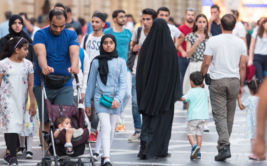 Bu ilin ilk beş ayında 1 milyona yaxın əcnəbi Azərbaycana gəlib