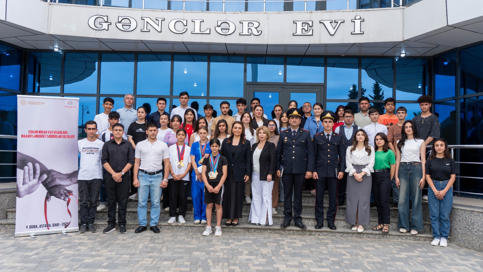 Lalə Azərtaş cənub bölgəsindəki qızlara erkən nikahın fəsadlarından danışdı - FOTOLAR 