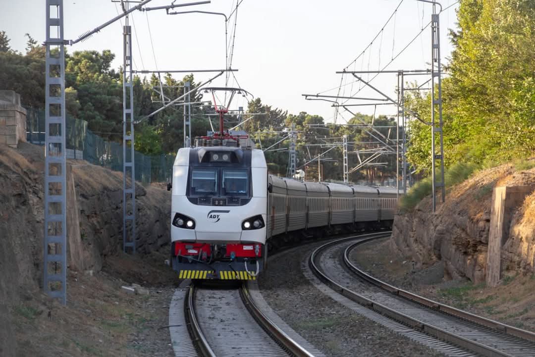 Bakı-Balakən qatarlarının qrafikində dəyişikliklər edildi - CƏDVƏL