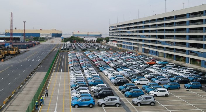 İyulda Çində avtomobil satışları 15 %-ə yaxın artıb