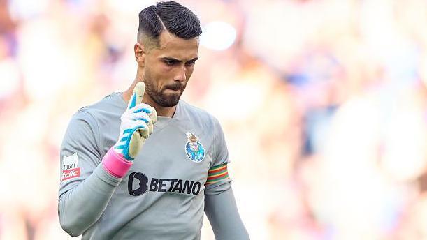 "Qalatasaray"dan 20 milyonluq təklif! Daha bir gənc ulduz gəlir?