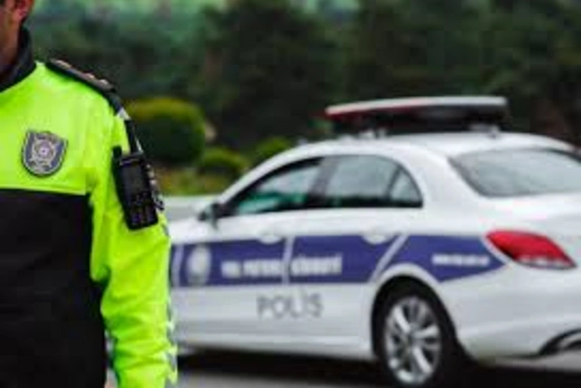 Yol polisi həftəsonu səfərə hazırlaşan sürücülərə müraciət edib