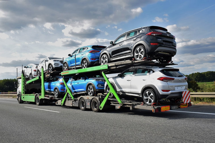 Azərbaycan Gürcüstandan avtomobil alışını 38% azaldıb