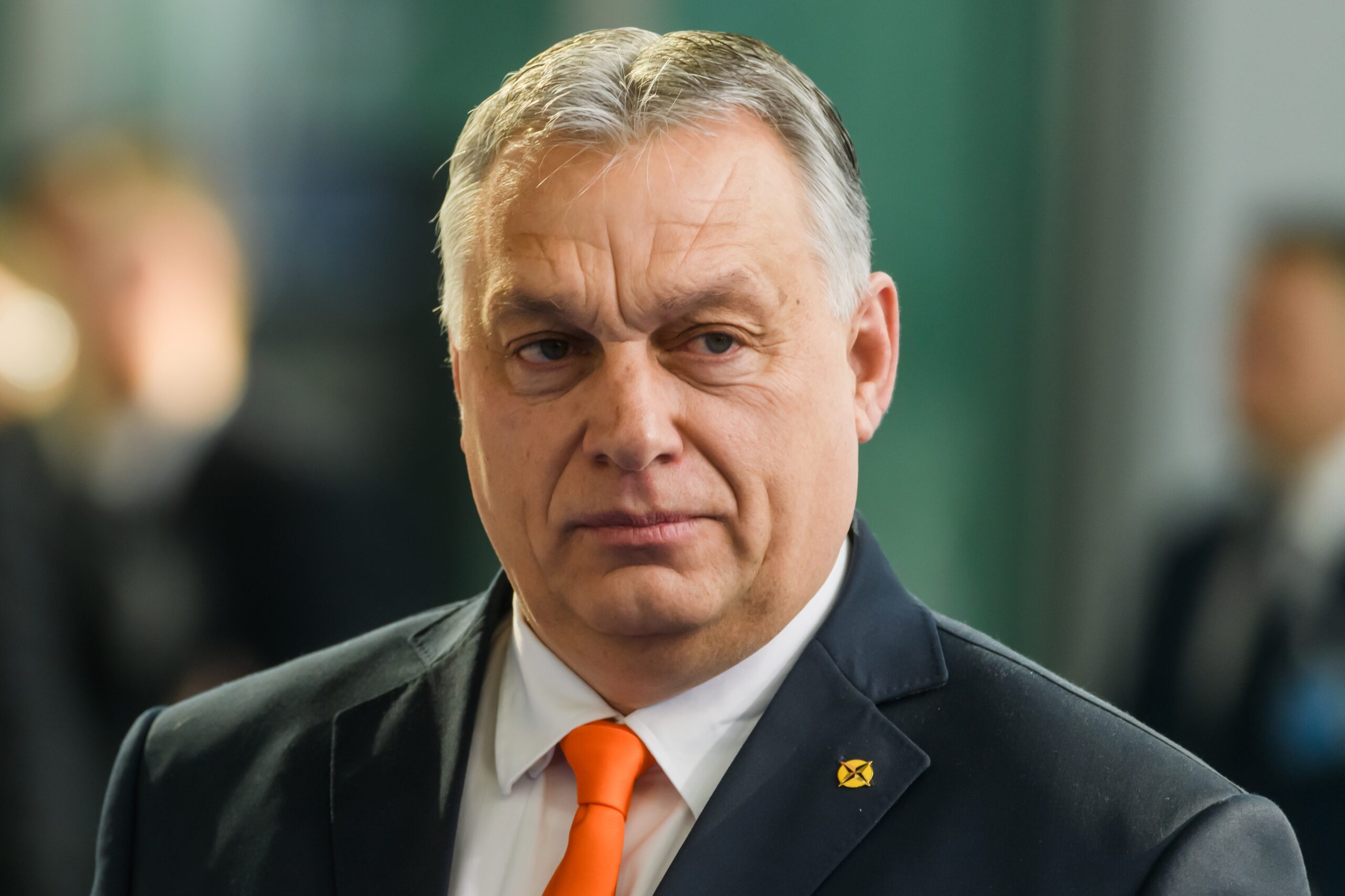 Orban: Uşaqlarımızı Brüsselin əmri ilə qırğına göndərməyəcəyik