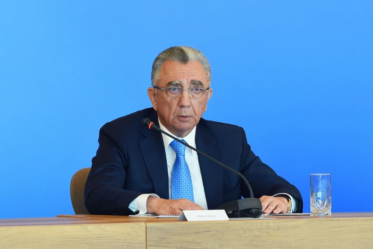 Eldar Əzizov: Bəzi məmurların xəyanət yoluna düşdüyü hallarla qarşılaşırıq