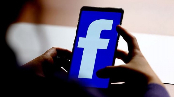 "Facebook" bir ayda Azərbaycandakı bazar payının 62 %-ni itirib