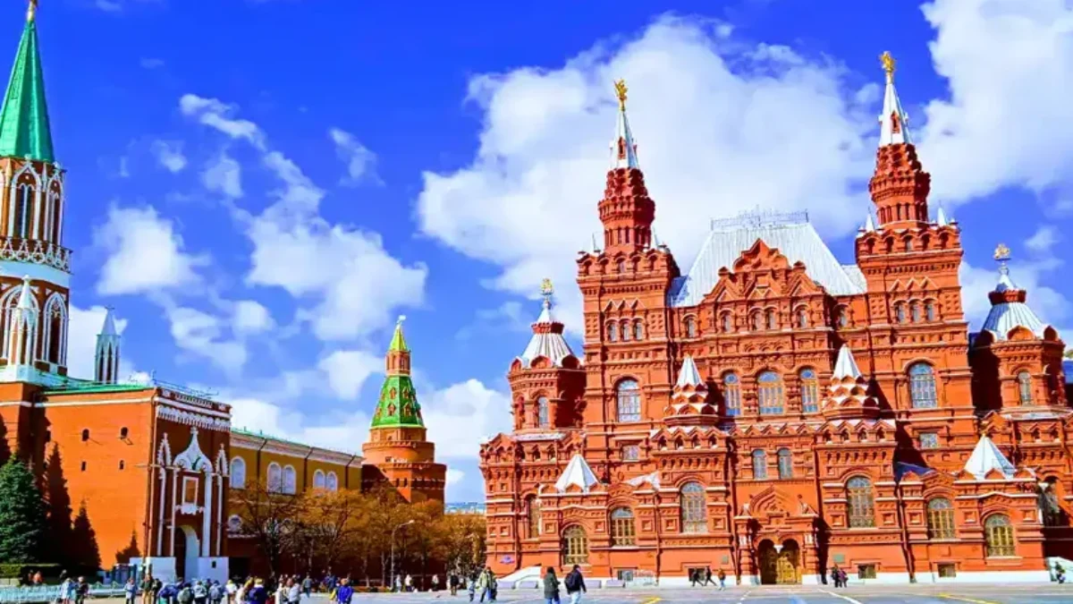 Rusiya iqtisadiyyatının artım tempi 4 dəfədən çox yavaşlayıb