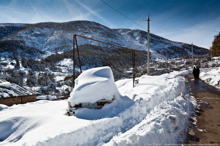 Zaqatalada qarın hündürlüyü 30 sm olub
