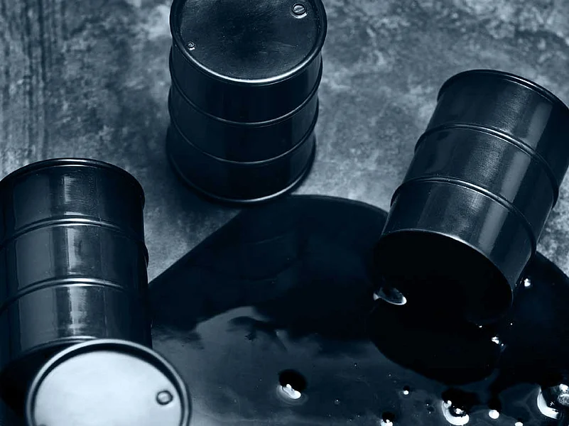 Neftimizin qiyməti 2 dollardan çox ucuzlaşdı