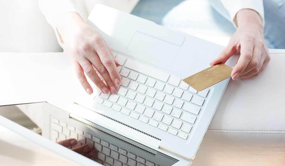 Bank hesabların sayı 28 milyonu ötdü