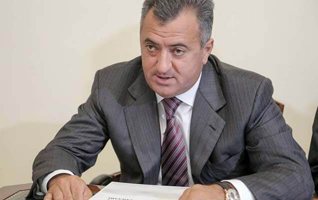 Yeni icra başçısı Abşeronda ev tikmək istəyənləri "soyur"