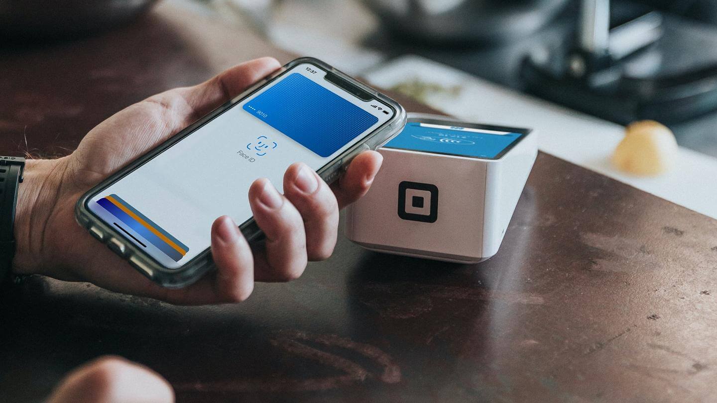 “Apple Pay” Azerbaycanda hansı bankların kartlarında aktivdir?