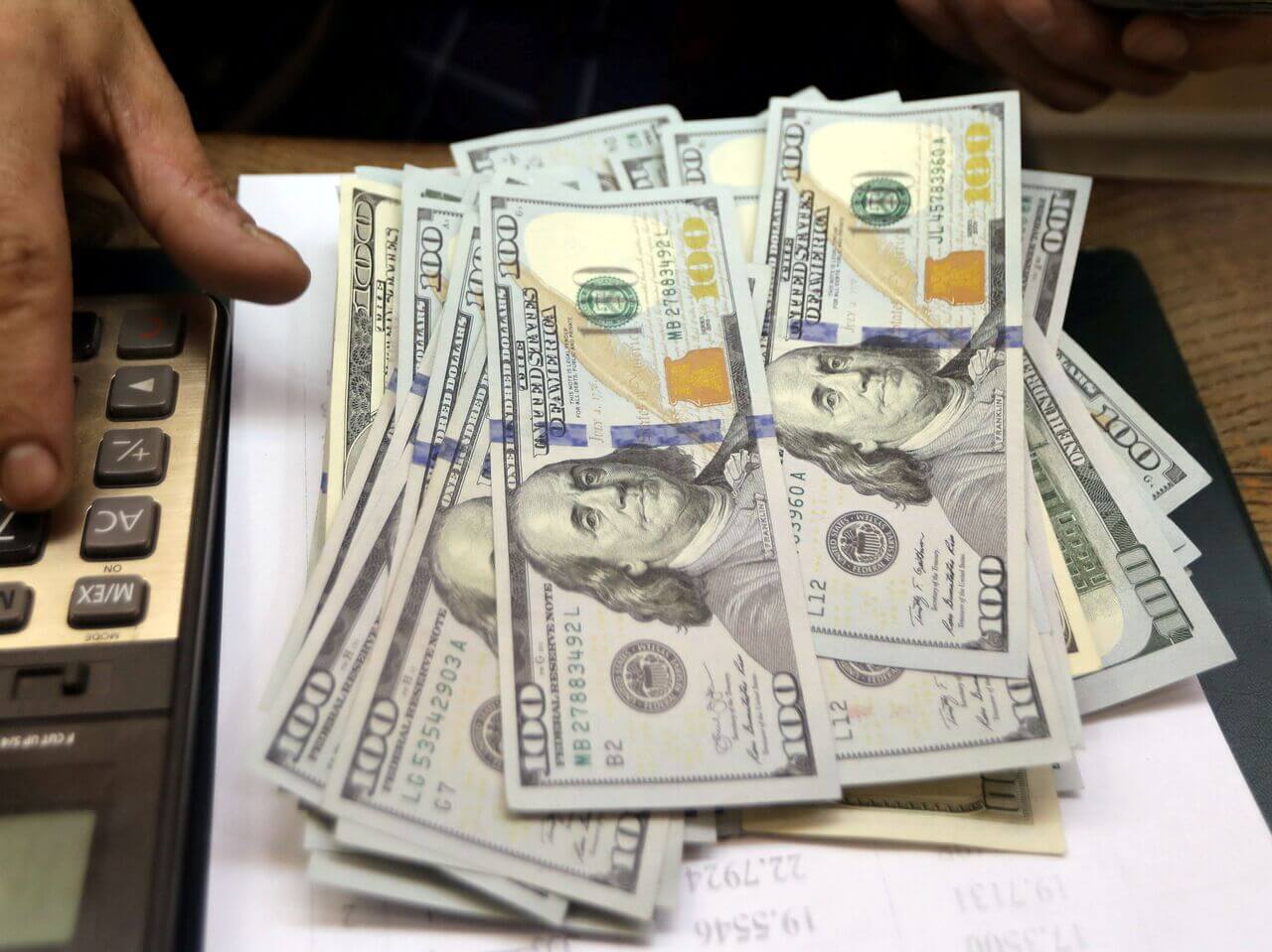 Rusiya ildə təxminən 10 milyard dollar itirəcək