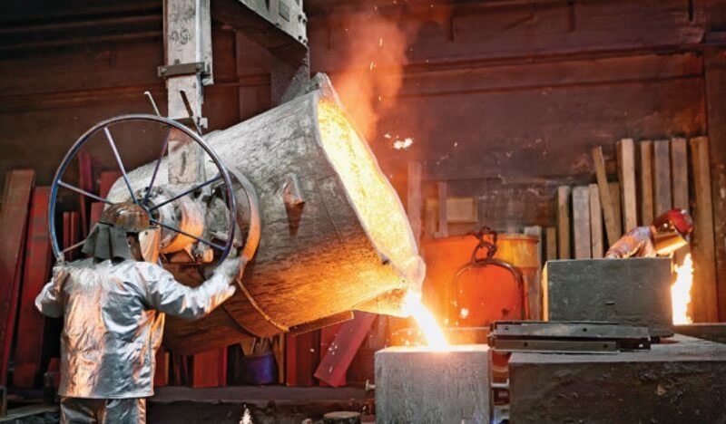 Qeyri-neft emal sənayesi 23% artıb