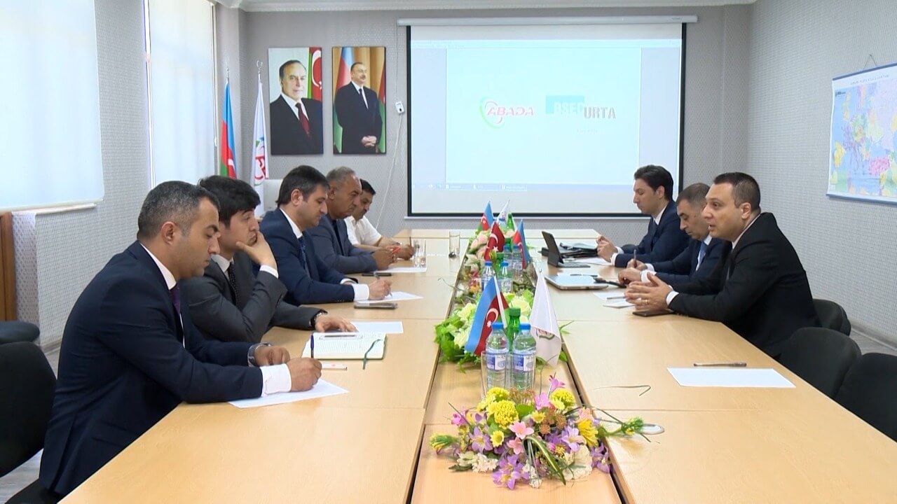 “Şərq-Qərb nəqliyyat dəhlizinin inkişafı Azərbaycandan asılıdır”