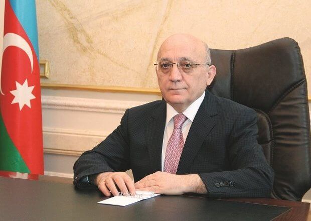 Rəis müavini yaşlı kişini döyüb? - AÇIQLAMA