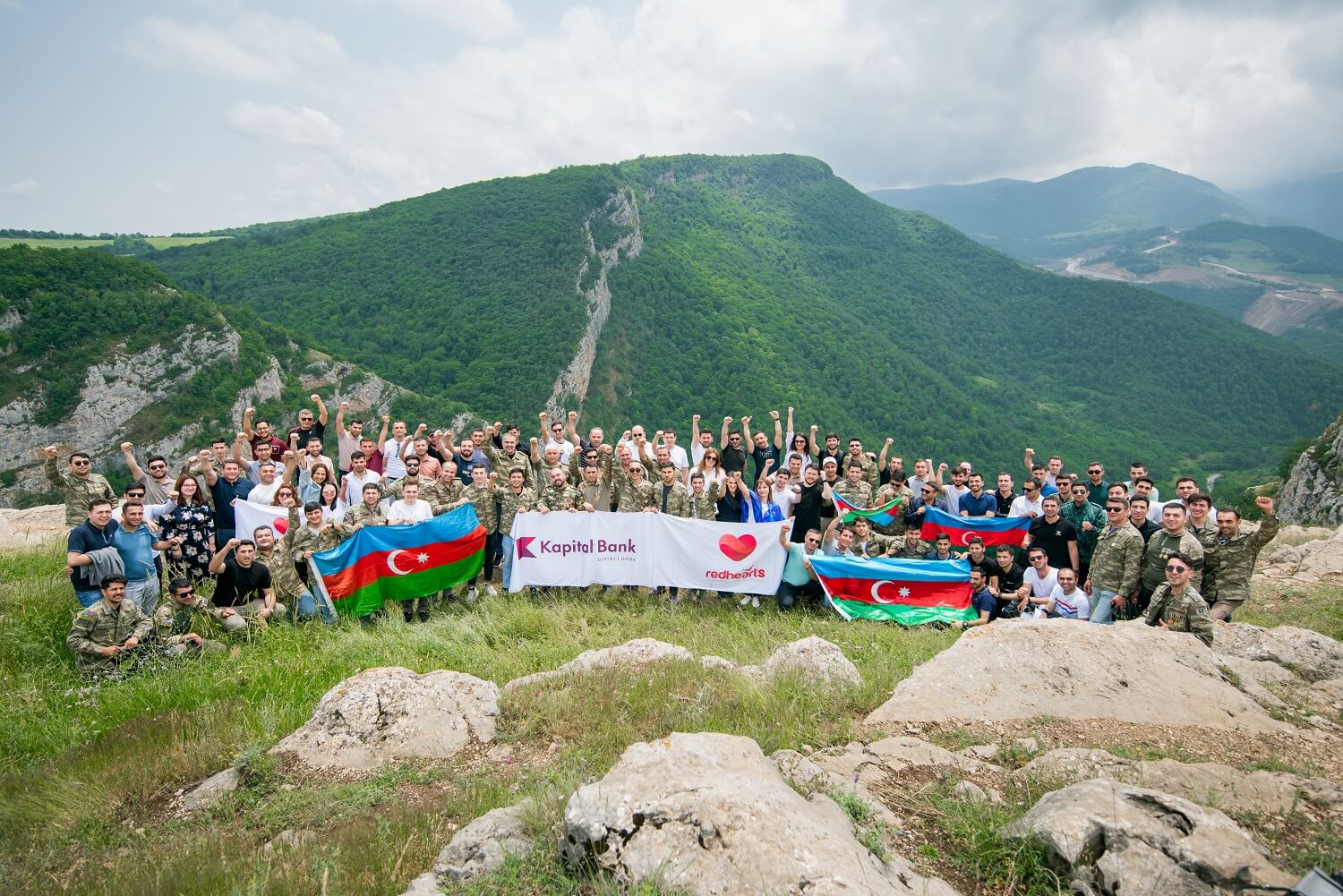 “Kapital Bank” əməkdaşları bayramı Şuşada qeyd etdi