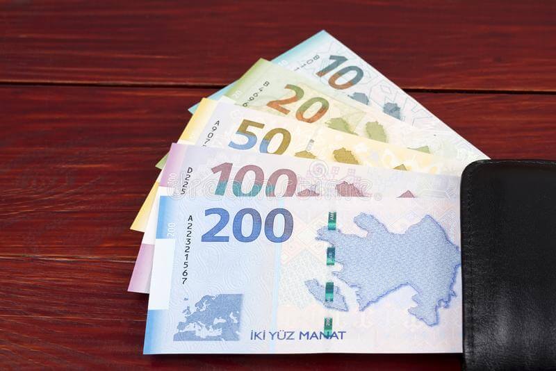 Manat əmanəti hansı banklarda sərfəlidir?