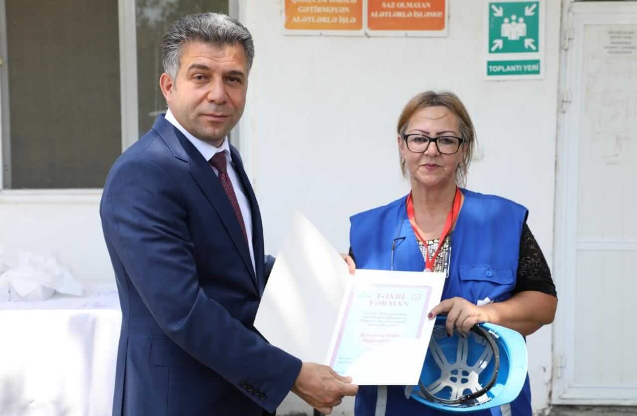 Ruslan Əliyev bir qrup “Azəriqaz” əməkdaşını mükafatlandırdı