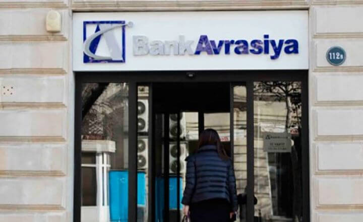 Şirkətlər "Bank Avrasiya"dakı depozitlərini geri çəkir