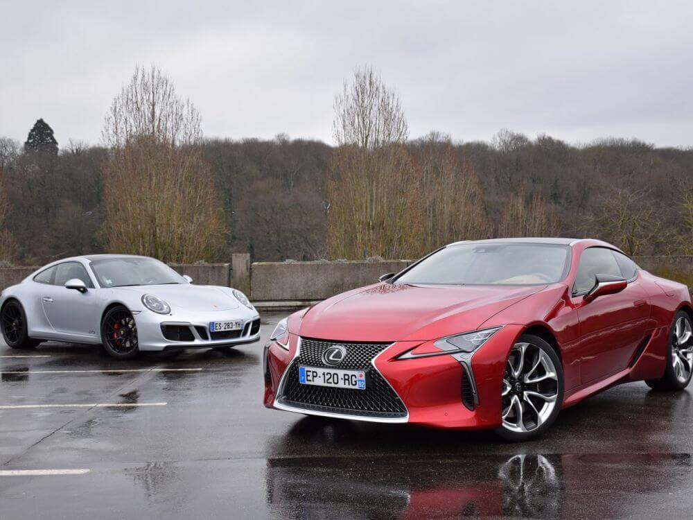 İcra başçısının oğlu səhərlər "Lexus", günortadan sonra "Porşe" sürür