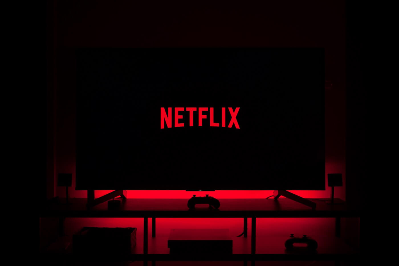 “Netflix” reklamlı abunəliyə keçir