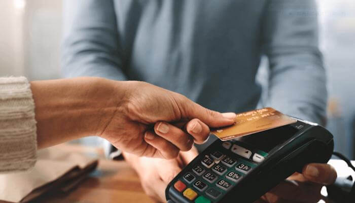 Ölkədə nağdsız əməliyyatların payı 55%-ə çatacaq