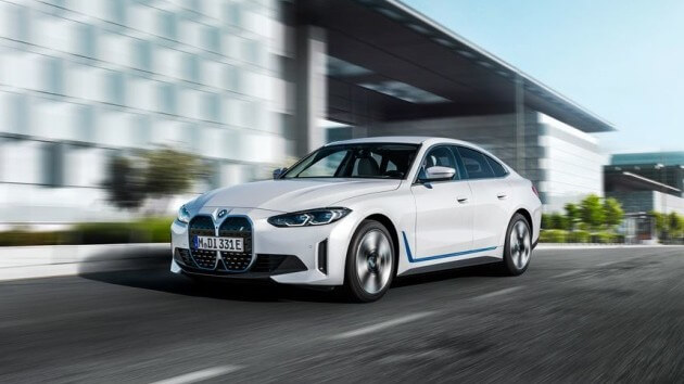 BMW yeni elektrik avtomobilini təqdim etdi - FOTO
