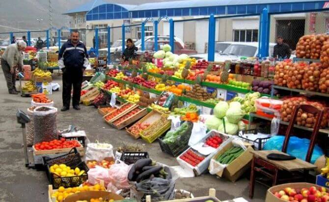 “Meyvəli bazarı”nda şort geyinmək qadağan olunub - FOTO