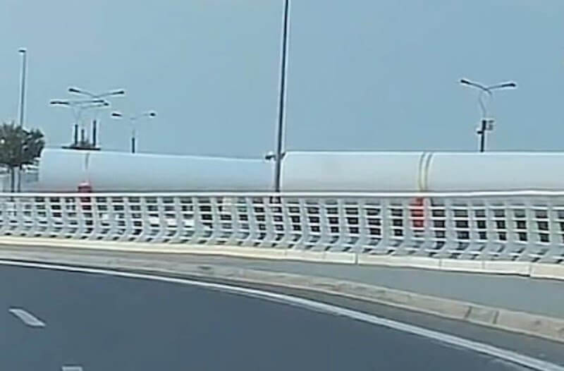 Dünyanın ən hündür bayraq dirəyi Azərbaycana gətirildi