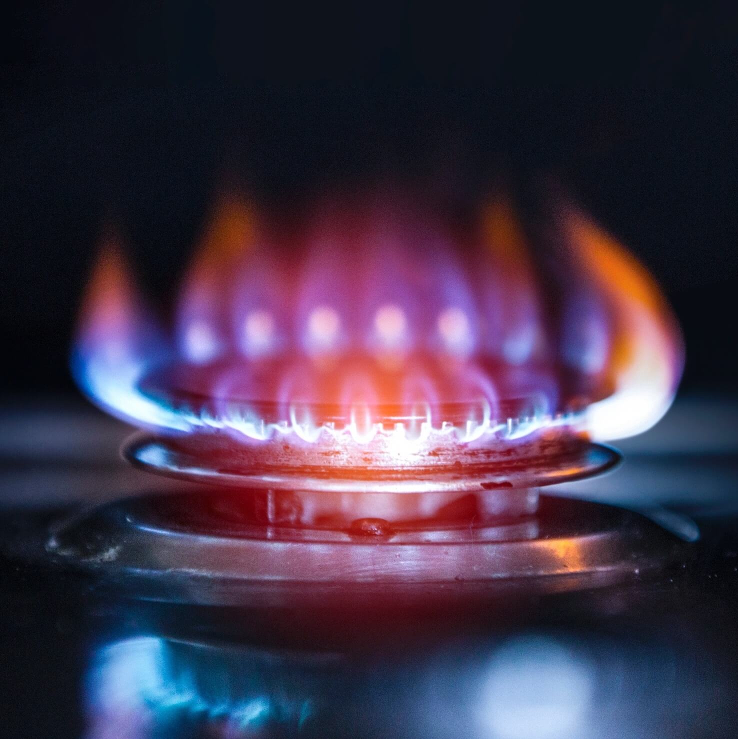 Avropada təbii qazın qiyməti 2200 dolları ötüb