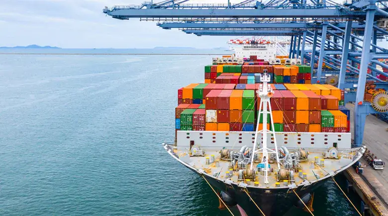 Xarici ticarət dövriyyəsinin müsbət saldosu 3 dəfə artıb