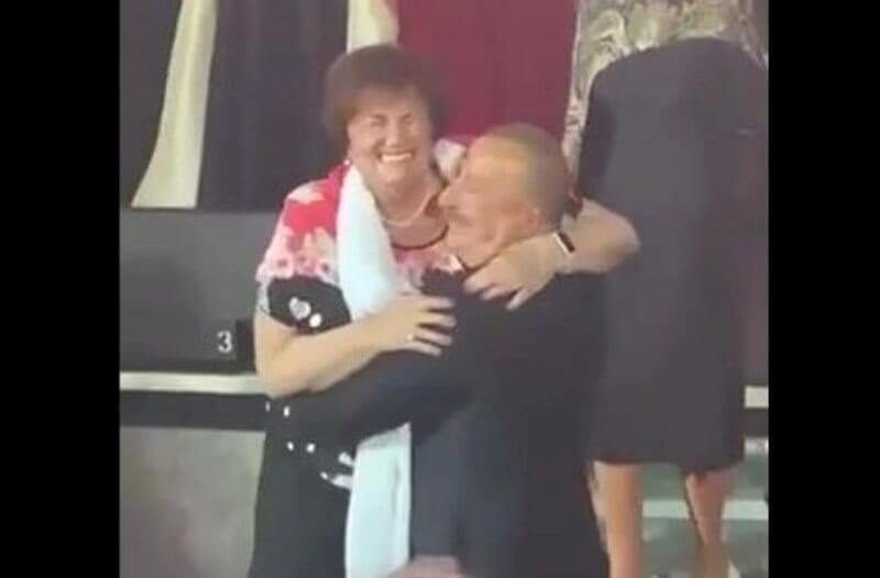 Prezidentin bu jesti gündəm oldu - VİDEO