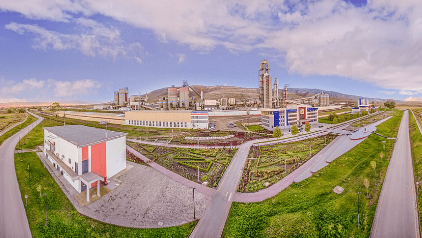 Bu zavod ikiyə bölündü, kapitalı 15 milyon manat azadıldı